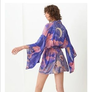 BNWT Spell & The Gypsy Luna short kimono robe